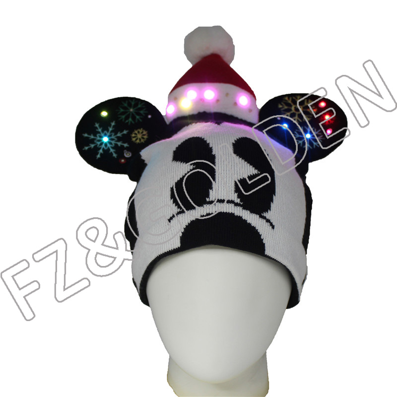 LED božična kapa Mickey Mouse