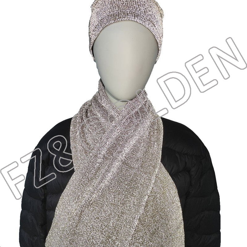 Reflective knitted adult scarf