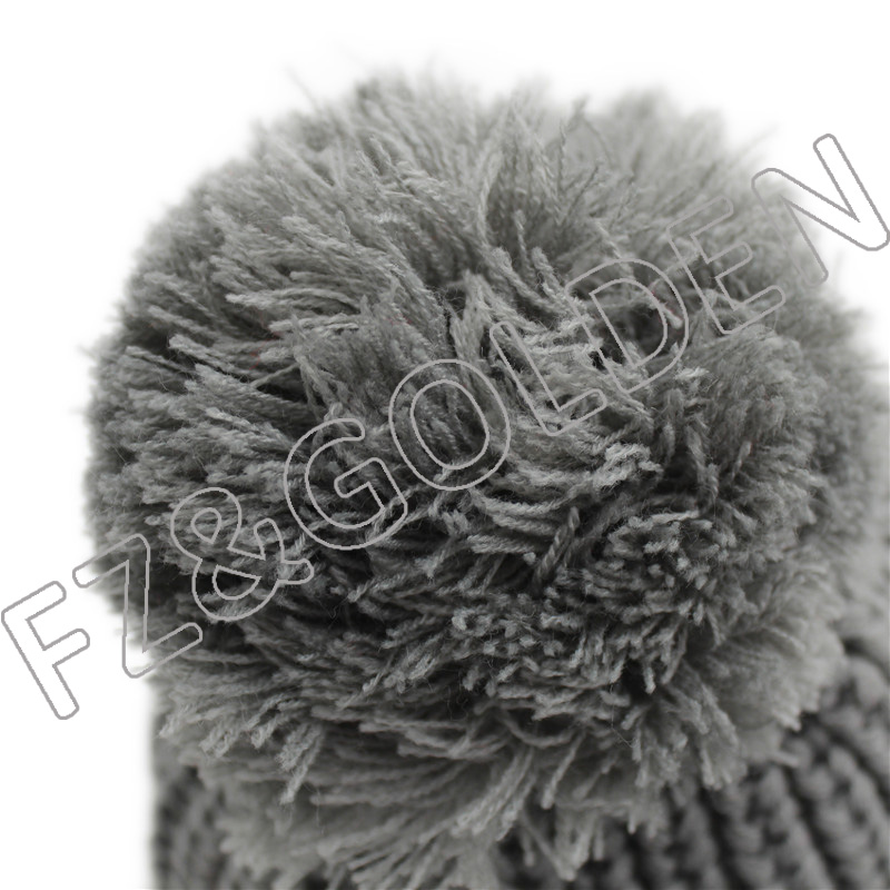 Polyester Knitted Hat With Ball11